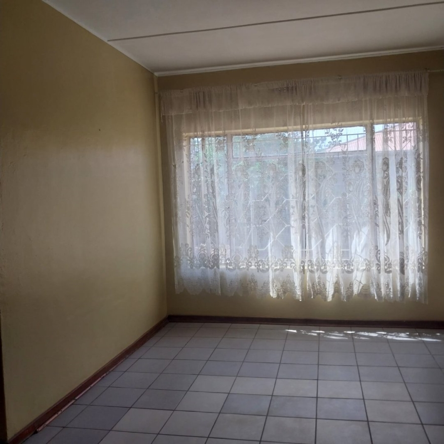 5 Bedroom Property for Sale in Diamant Park Northern Cape